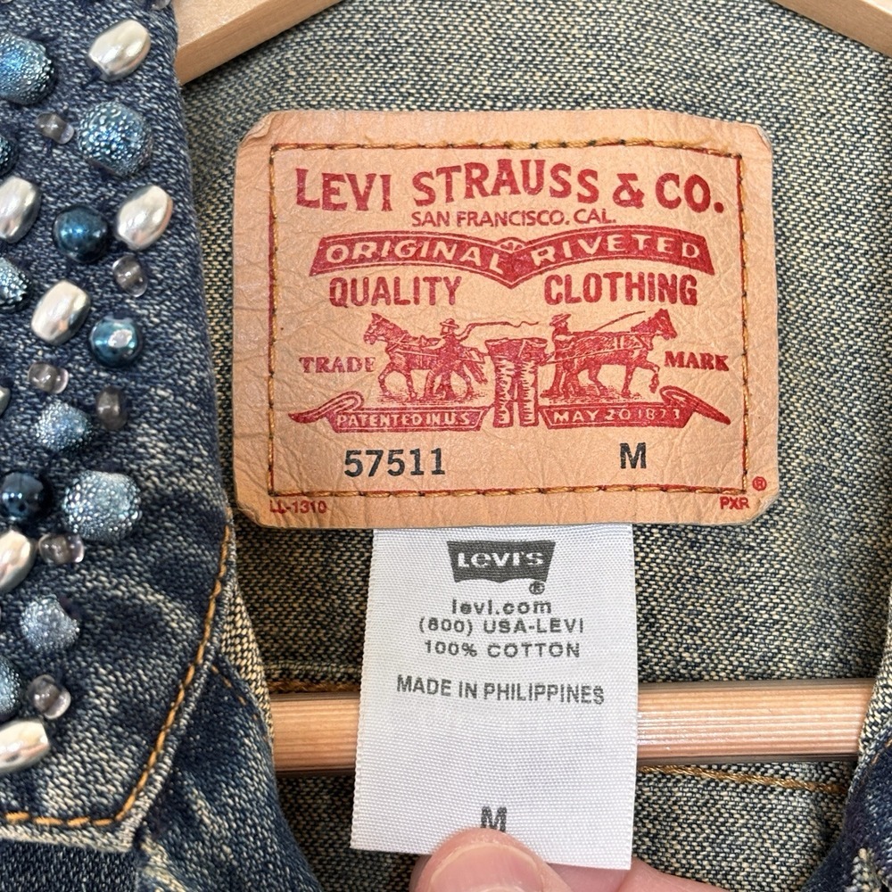 Levis‎ Beaded Boho Denim Trucker Jacket Type 3 Womens Size M Embellished Retro - Picture 7 of 8